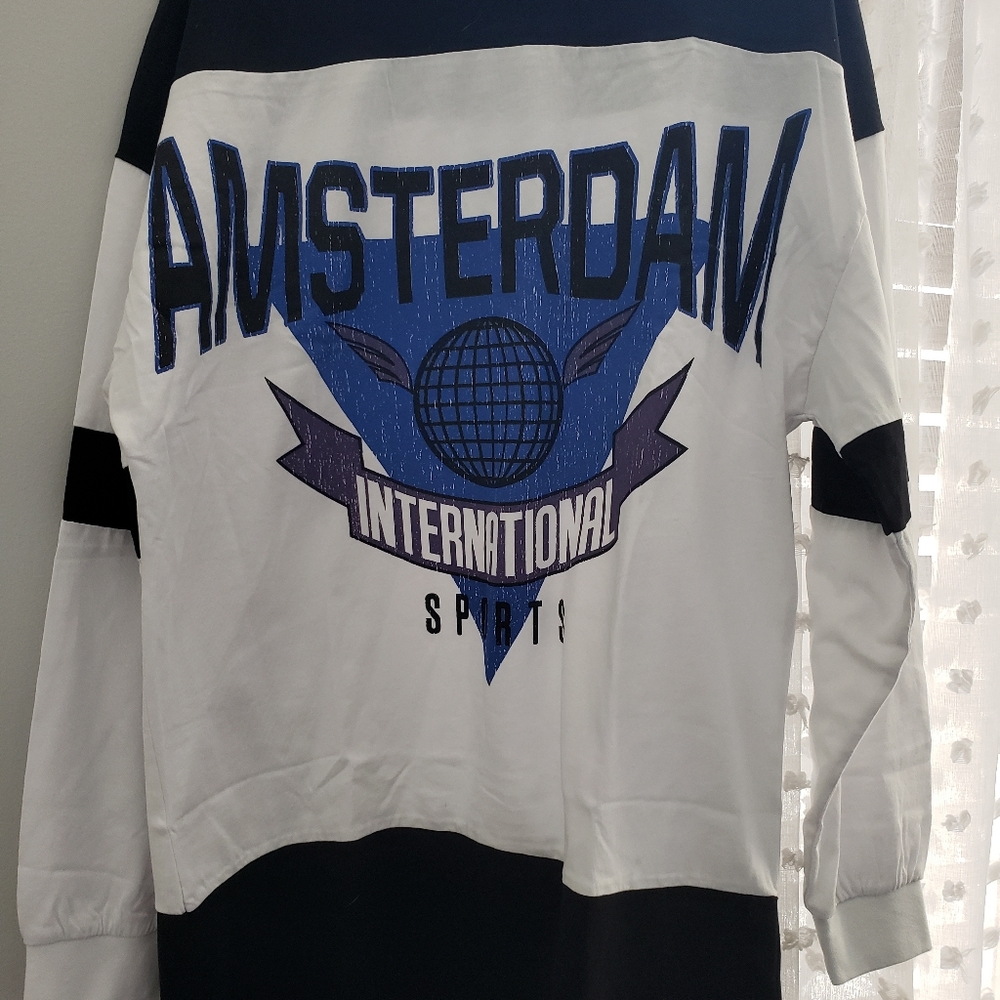 Long sleeve shirt